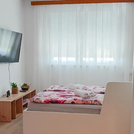 App Hilda Apartment *